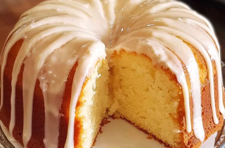 Vanilla Buttermilk Pound Cake With Cream