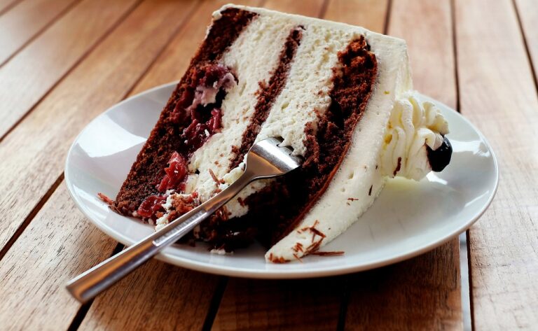 How To Make Dirt Cake Recipe: The Ultimate Guide To This Fun Dessert