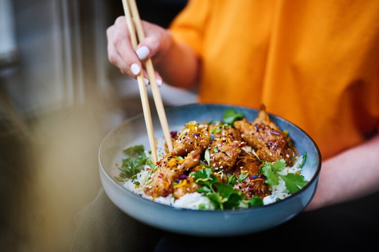 Tropical Thunder Bowl: Where Coconut Rice Meets Sizzling Chicken Magic
