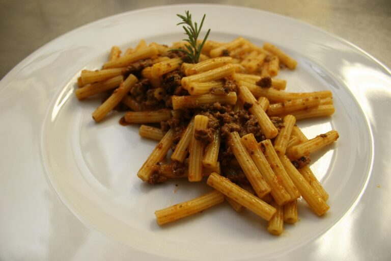 Beef Pasta In Tomato Sauce: A Classic Comfort Dish Perfected