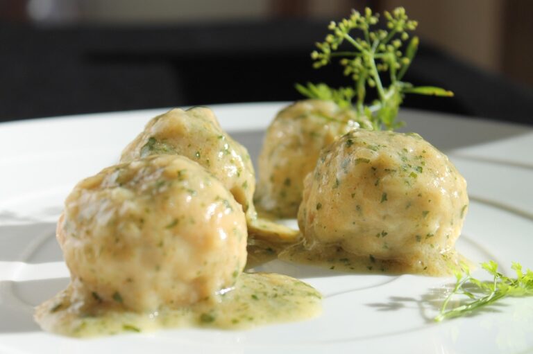 Creamy Spinach Turkey Meatballs: A Delicious And Nutritious Weeknight Wonder
